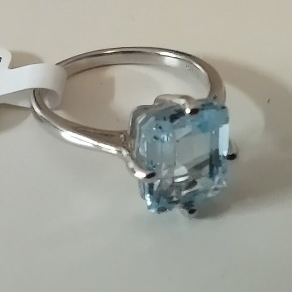 Sterling Silver Blue Topaz Ring New With Tag - Size 8 - Picture 9 of 12